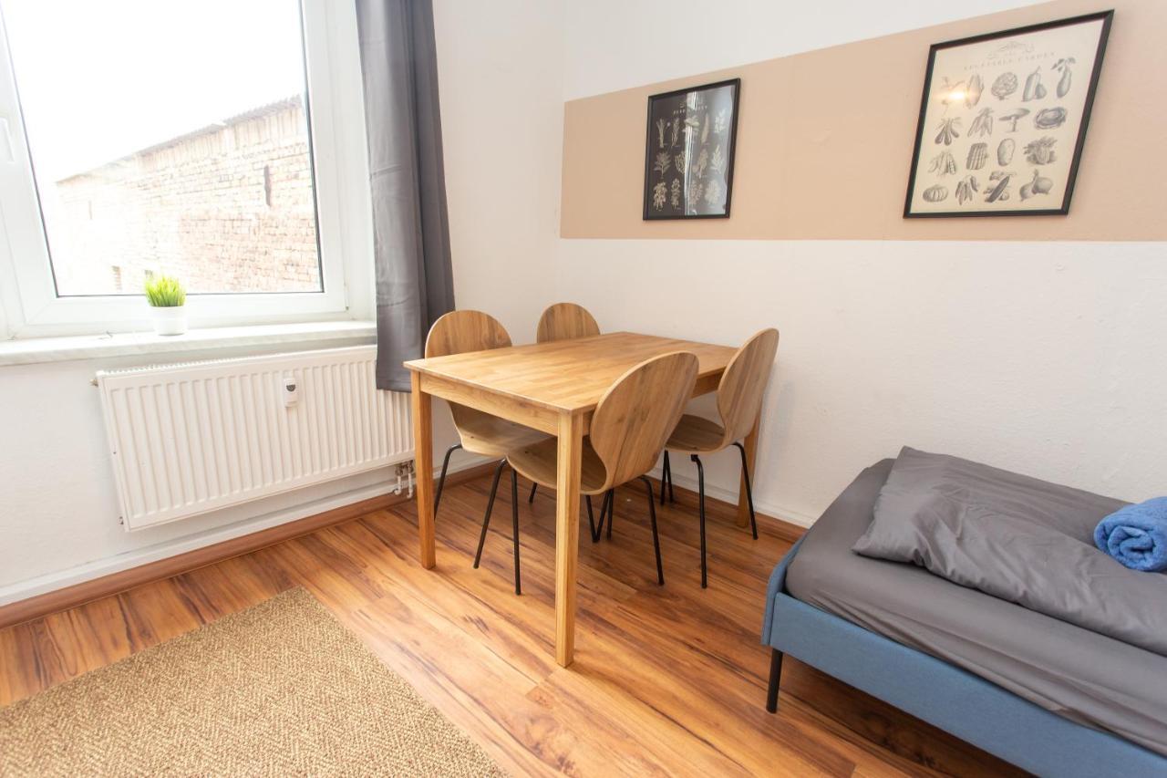 Full House Studios - Ls69 Apartments Halle  Εξωτερικό φωτογραφία