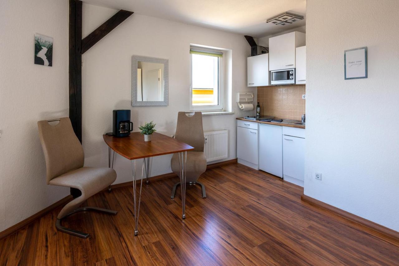Full House Studios - Ls69 Apartments Halle  Εξωτερικό φωτογραφία